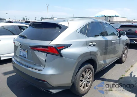 2021 Lexus Nx 300 Base/300 Luxury/300 F Sport z USA, uszkodzony, nr VIN JTJDARBZ2M2182225